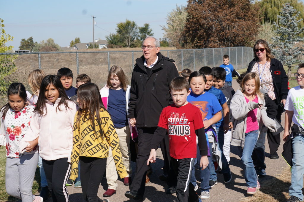 mayor walking